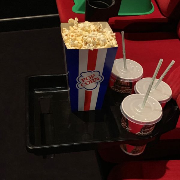 Plateaux à pop-corn et boissons gazeuses pour fauteuils – Image 5